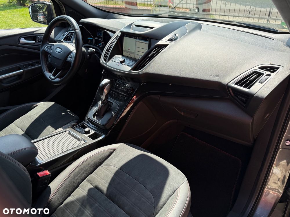 Ford Kuga 2.0 TDCi AWD ST-Line Black - 19