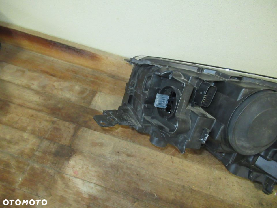LAMPA PRZÓD PRZEDNIA PRAWA FORD KUGA MK2 LIFT XENON 2016-2019 rok - 16