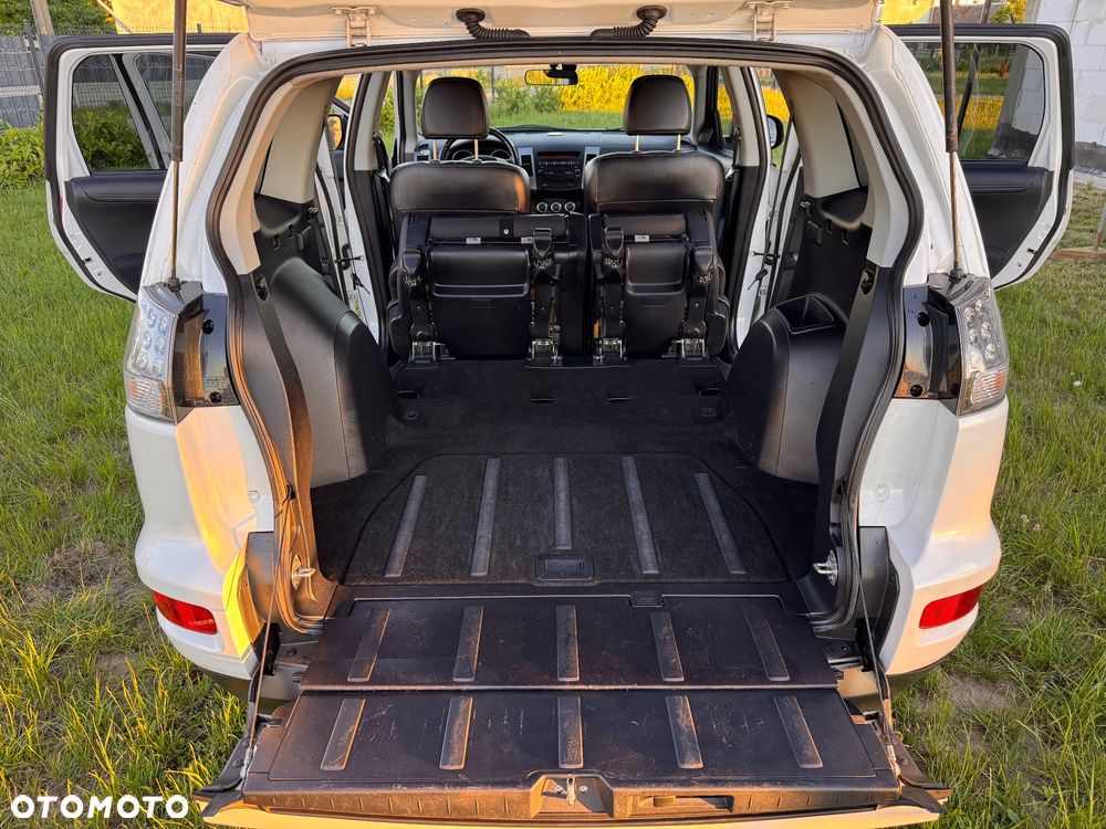 Mitsubishi Outlander - 6