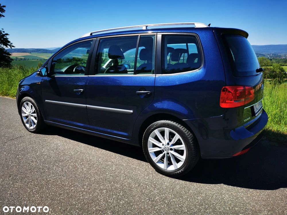 Volkswagen Touran - 18