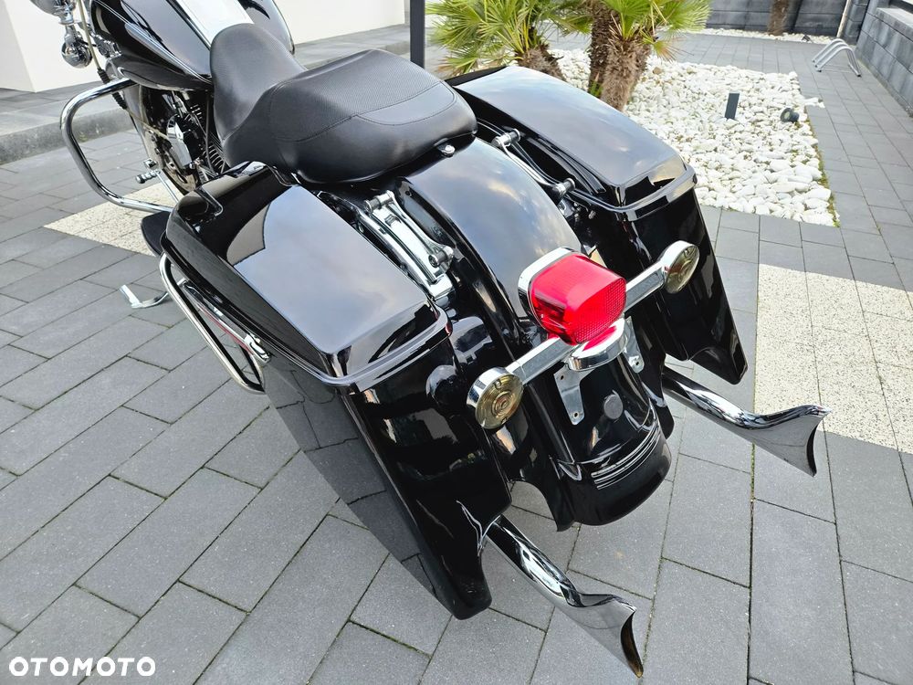 Harley-Davidson Touring Road King - 21