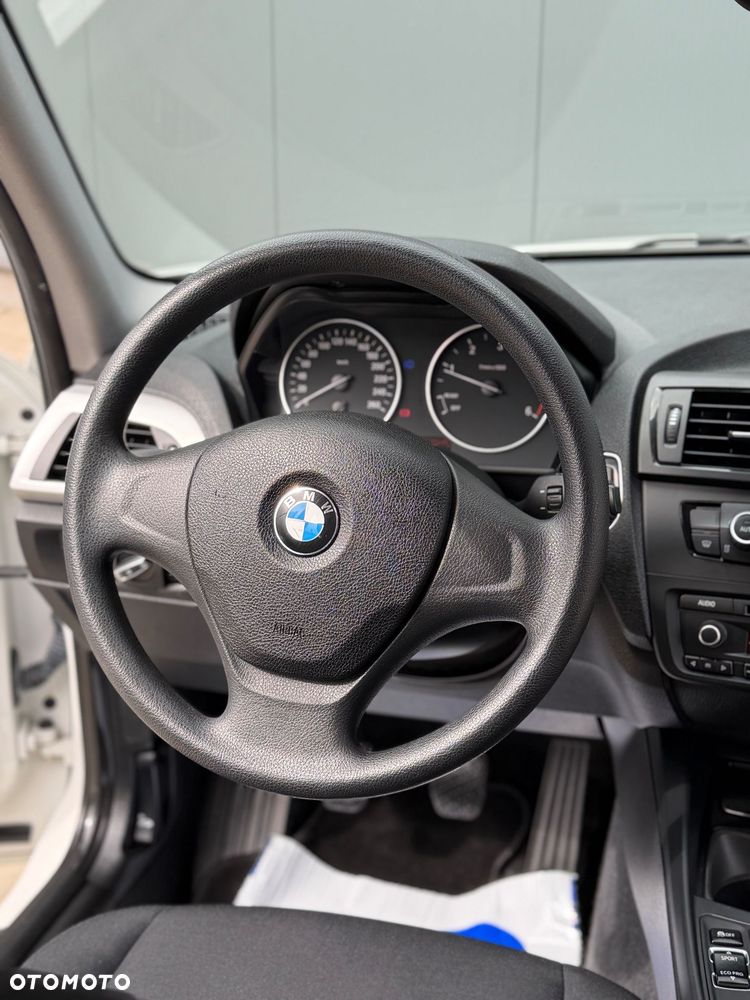 BMW Seria 1 116d Eff.Dynamics Sport Line - 32