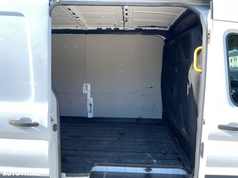 Ford Transit - 11