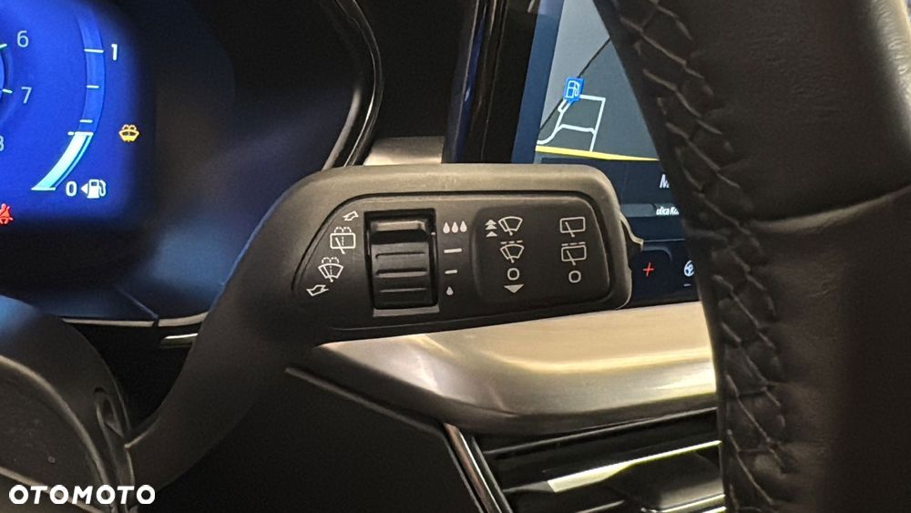 Ford Focus 1.0 EcoBoost mHEV Titanium X - 27