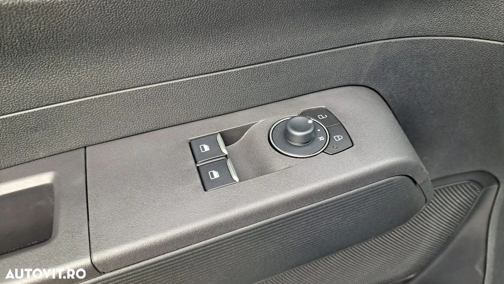 Ford NEW E-TRANSIT COURIER - 40