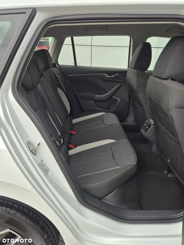 Skoda Kamiq 1.5 TSI Selection DSG - 20