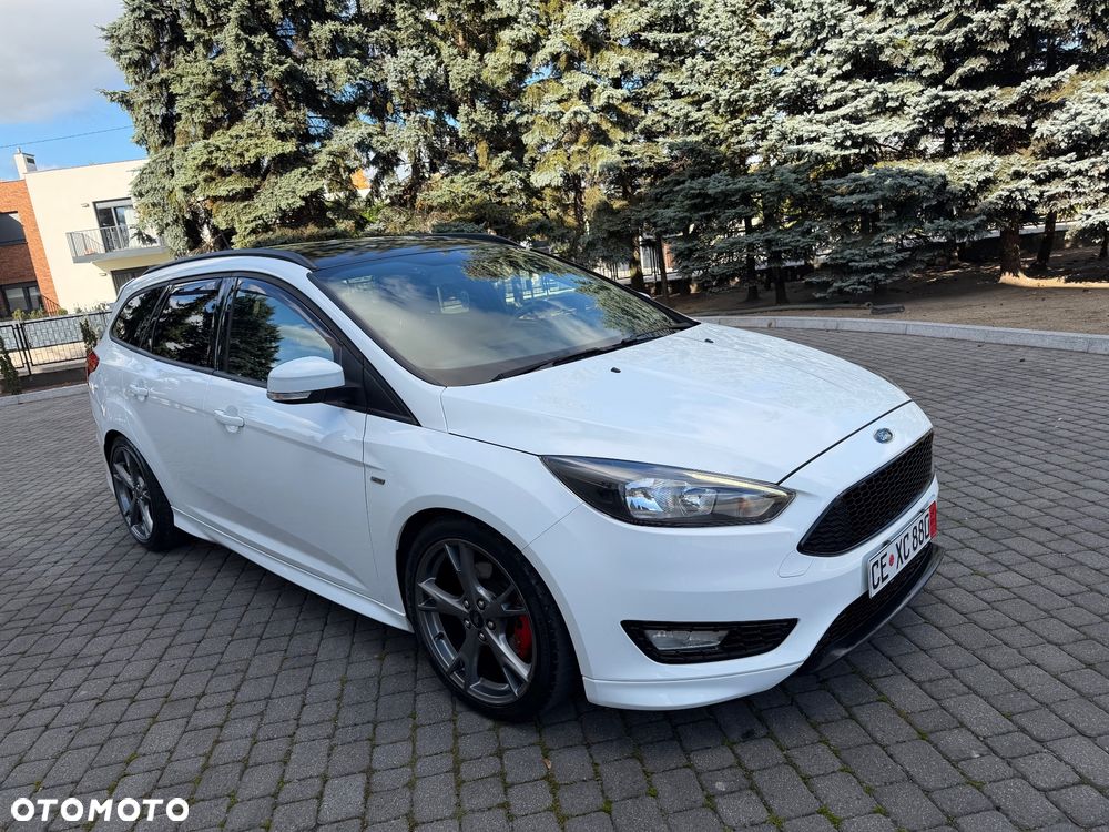 Ford Focus 1.5 EcoBoost ST-Line - 8