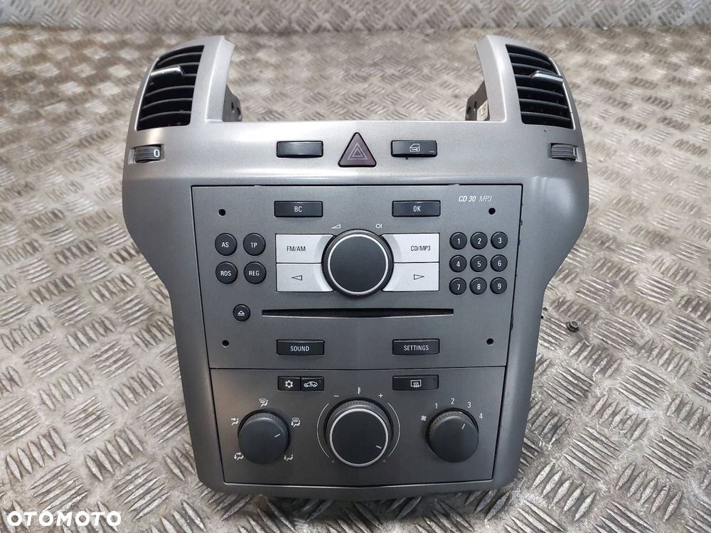 RADIO ODTWARZACZ PANEL NAWIEWU RAMKA OPEL ZAFIRA B 13100105 13190742 - 1