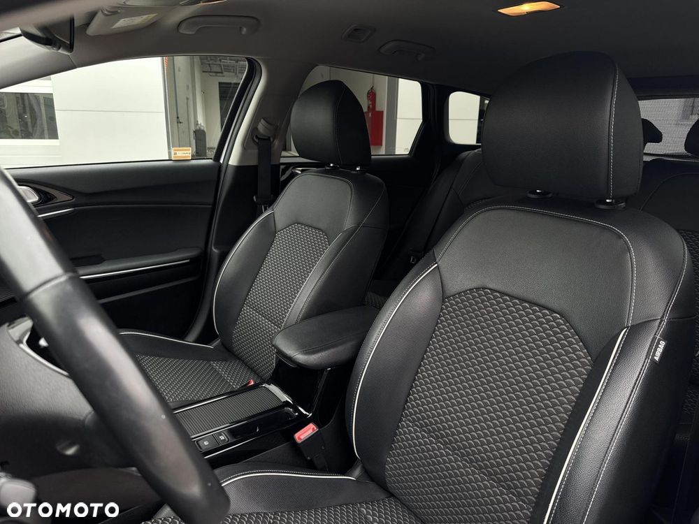 Kia Ceed 1.5 T-GDI L Business Line DCT - 11