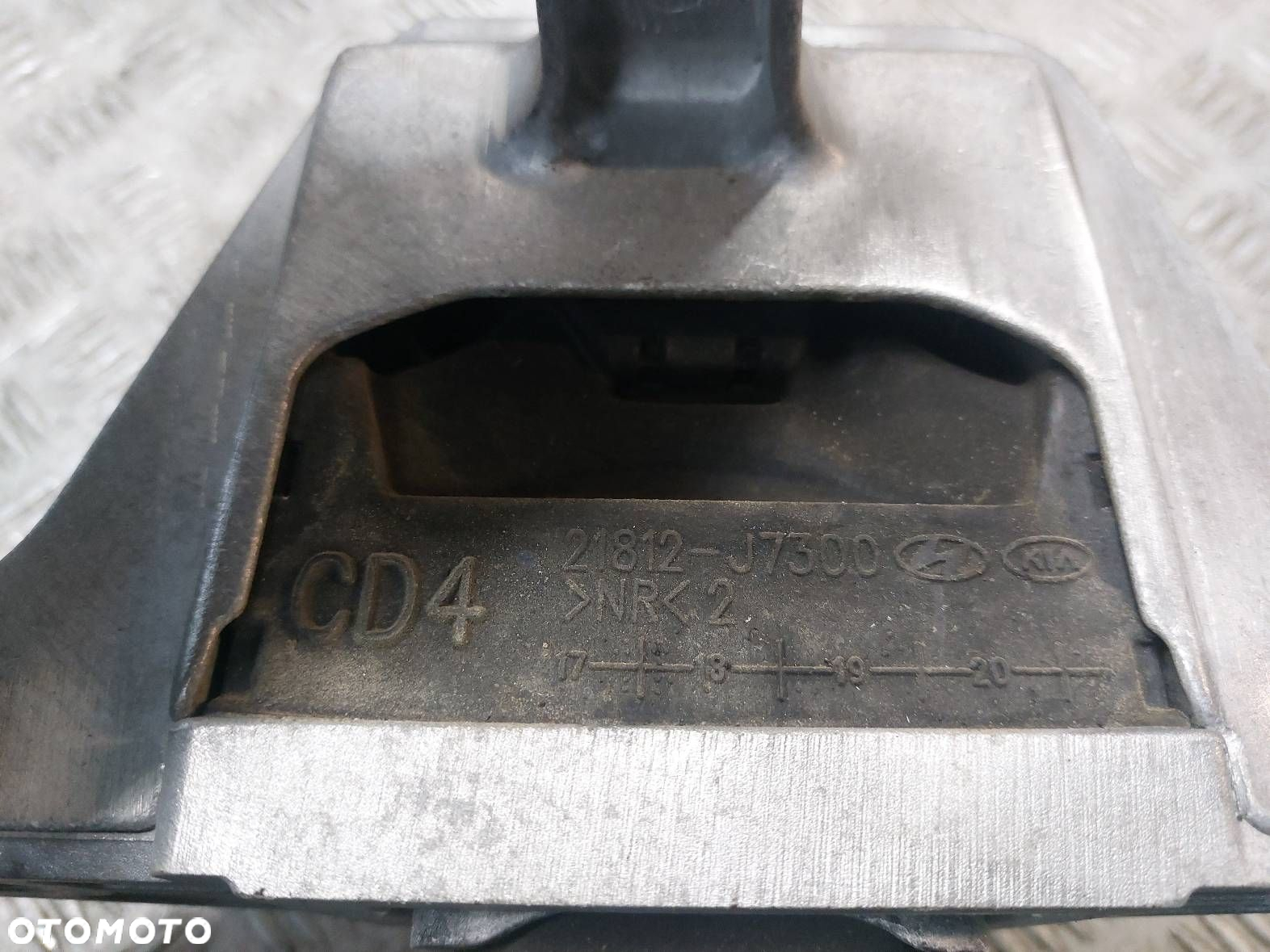 ŁAPA PODUSZKA SILNIKA KOMPLET KIA CEED III 1.0 T-GDI 21810-J7300 - 8