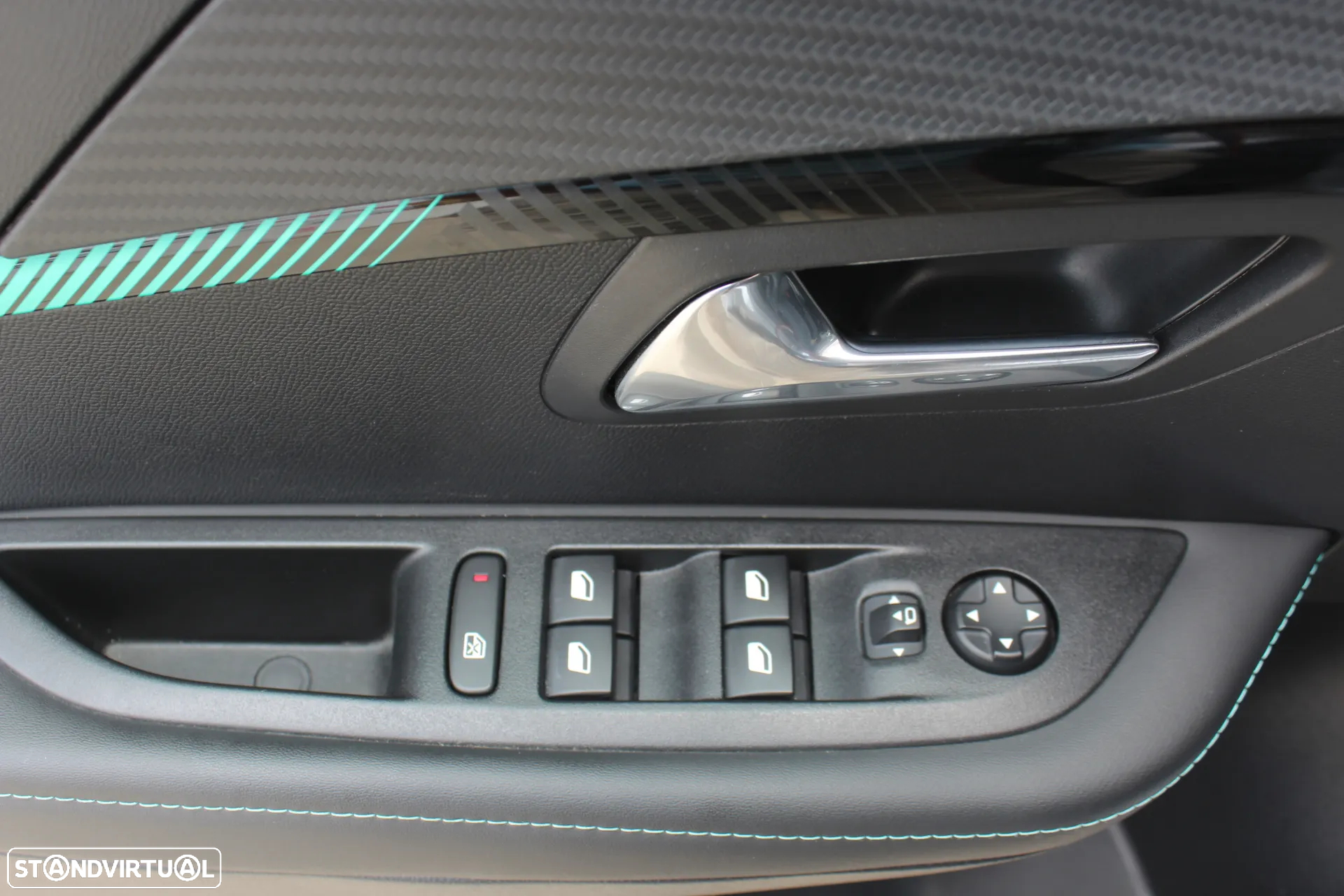 Peugeot e-208 50 kWh Allure - 26