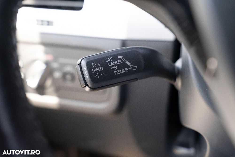 Volkswagen Touareg - 29