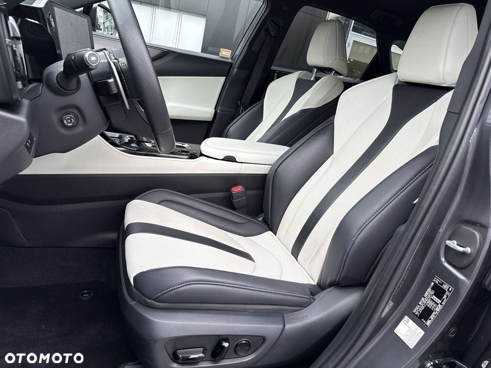 Lexus NX 350h F Sport AWD - 16