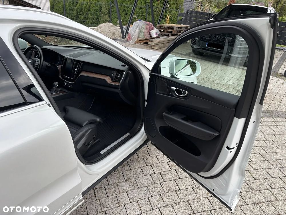 Volvo XC 60 T6 AWD Geartronic Inscription - 11