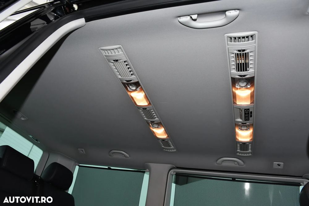 Volkswagen Multivan - 17