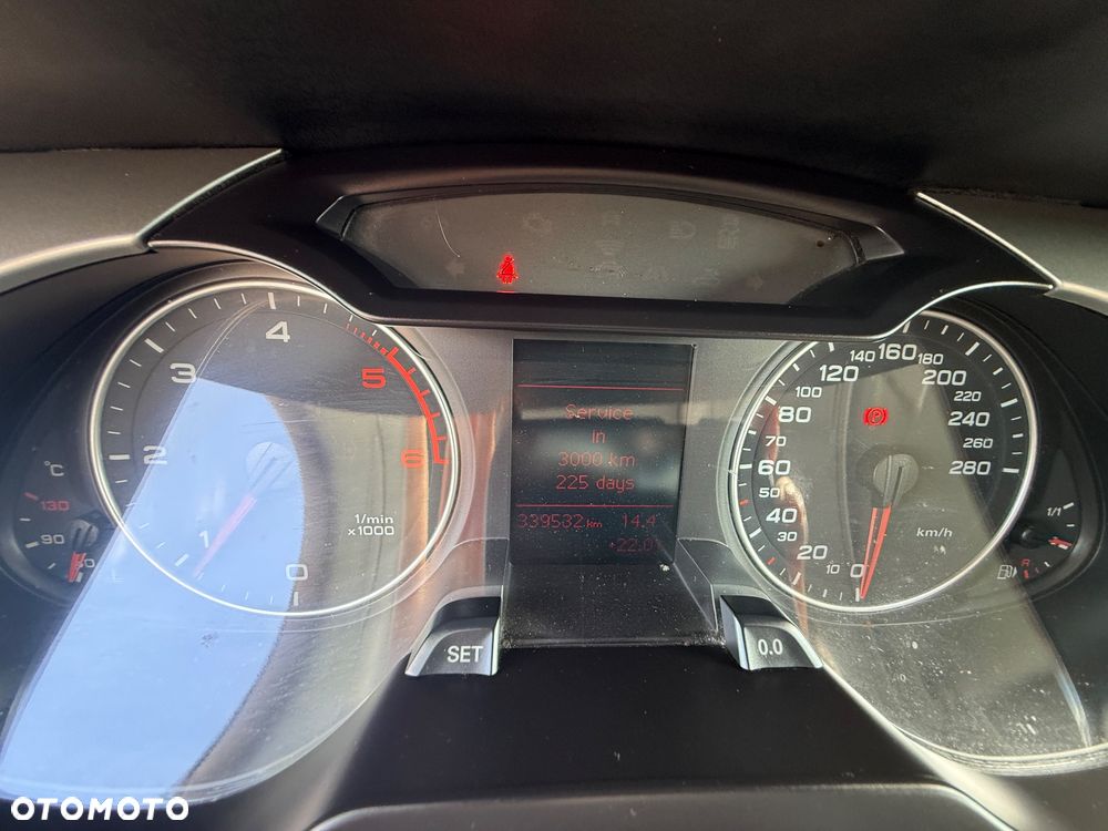 Audi A4 Avant 2.0 TDI - 6