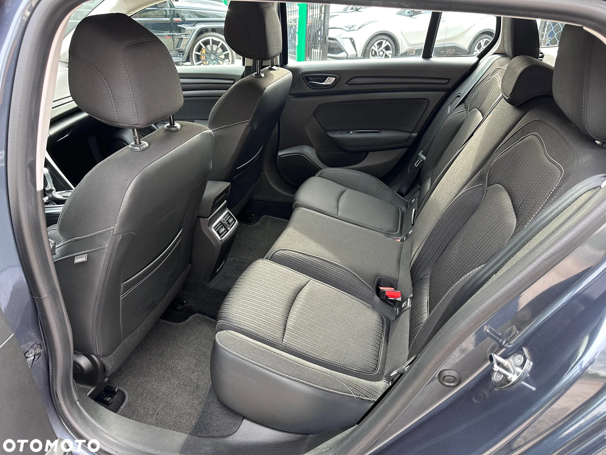 Renault Megane BLUE dCi 150 EDC BUSINESS EDITION - 26