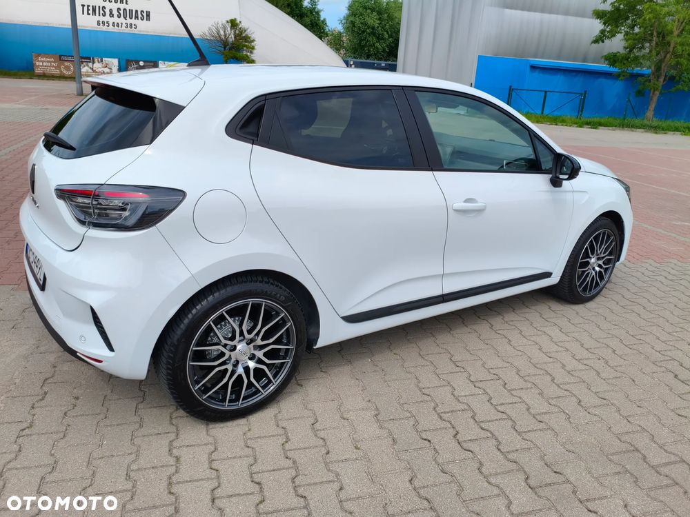 Renault Clio - 24