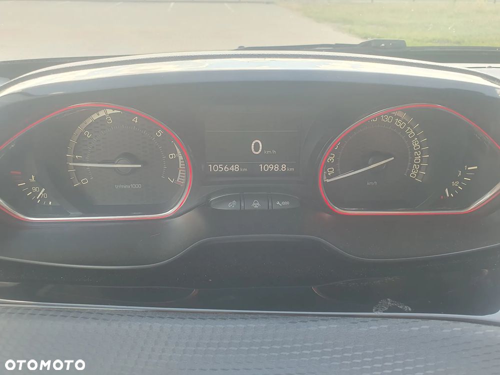 Peugeot 2008 PureTech 110 Stop&Start GT-Line Edition - 12