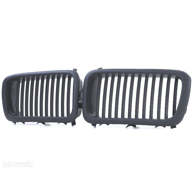 GRELHAS FRONTAIS BMW E38 94-01 LOOK PRETO MATE - 4