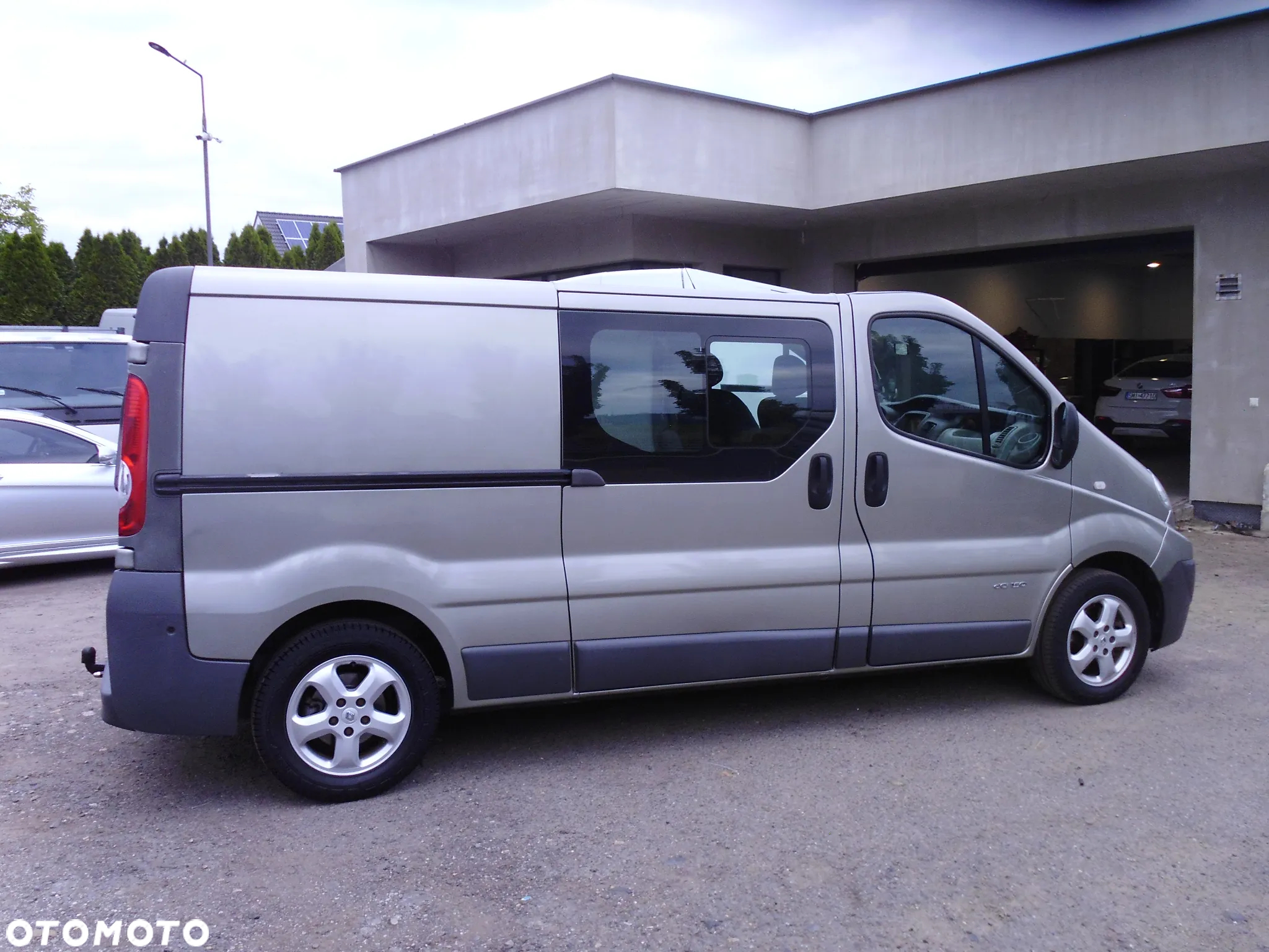 Renault TRAFIC - 7