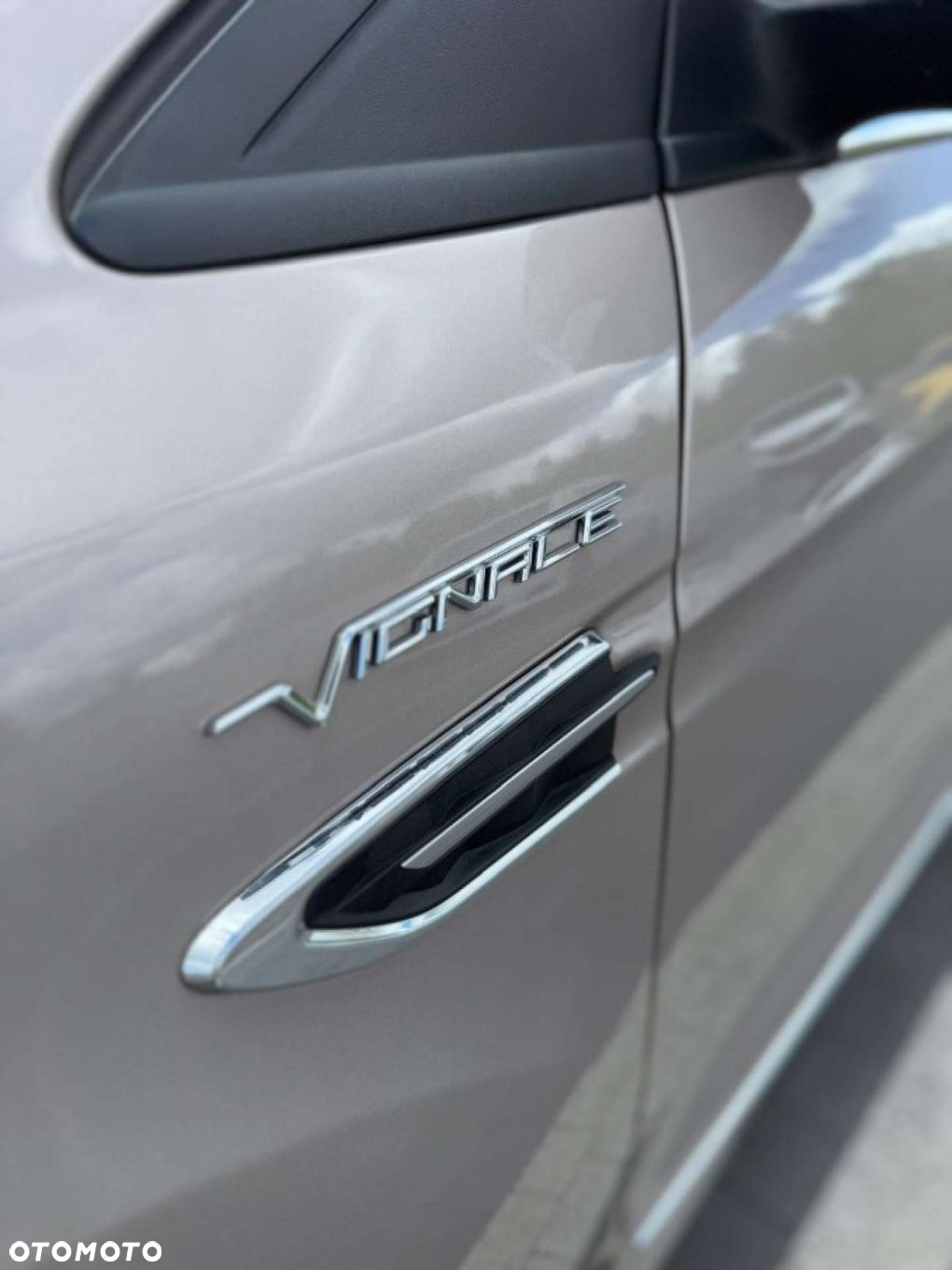 Ford Kuga - 12