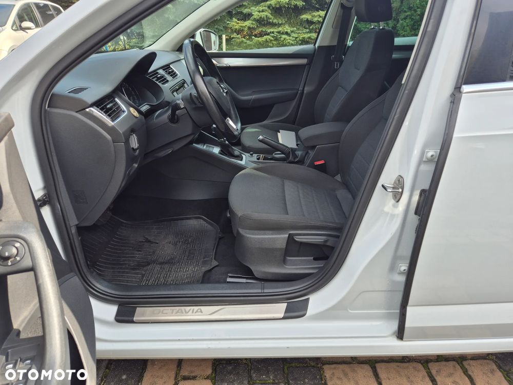 Skoda Octavia 1.4 TSI Elegance DSG - 14
