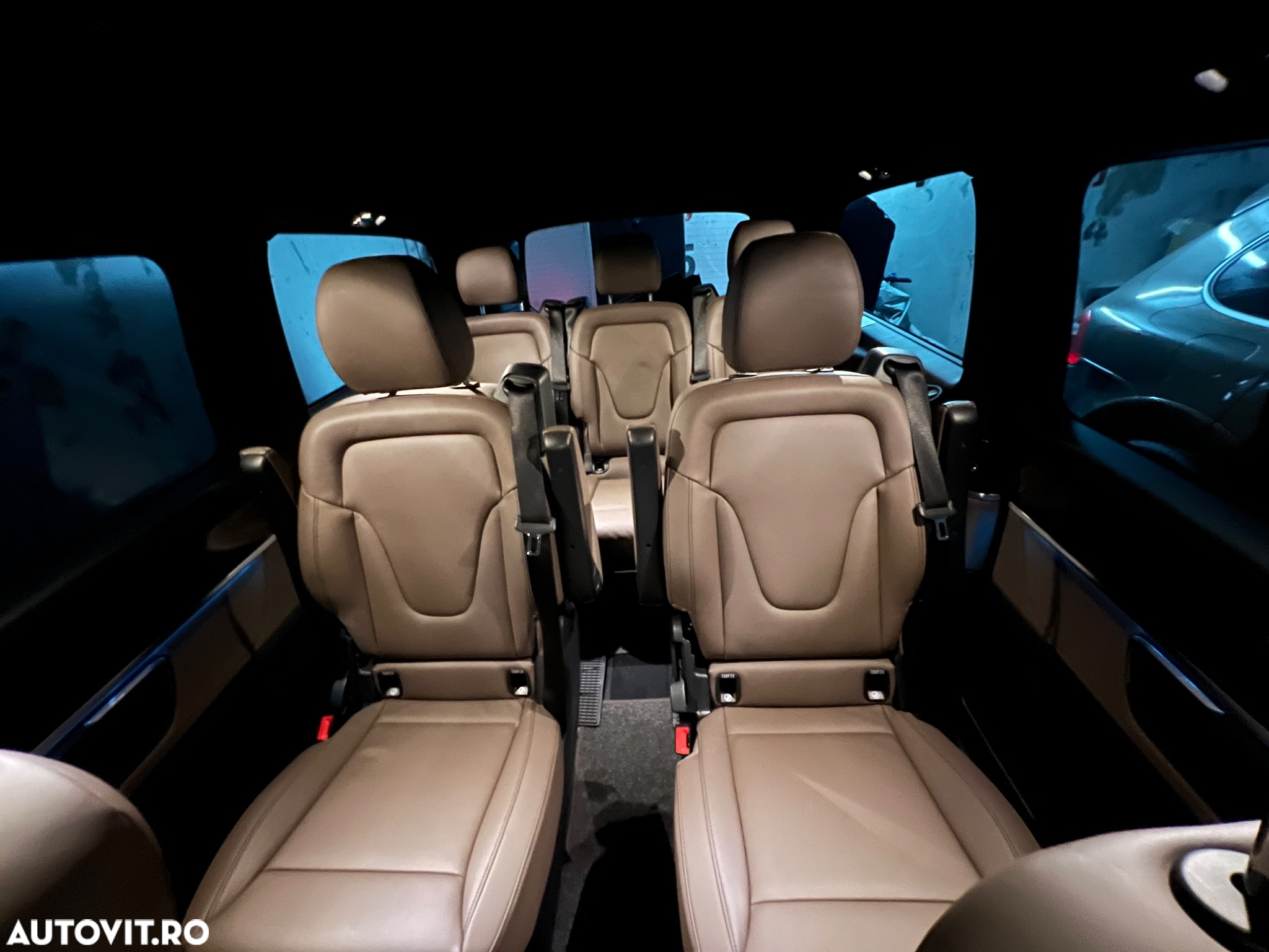 Mercedes-Benz V 300 d Extralung Avantgarde - 23