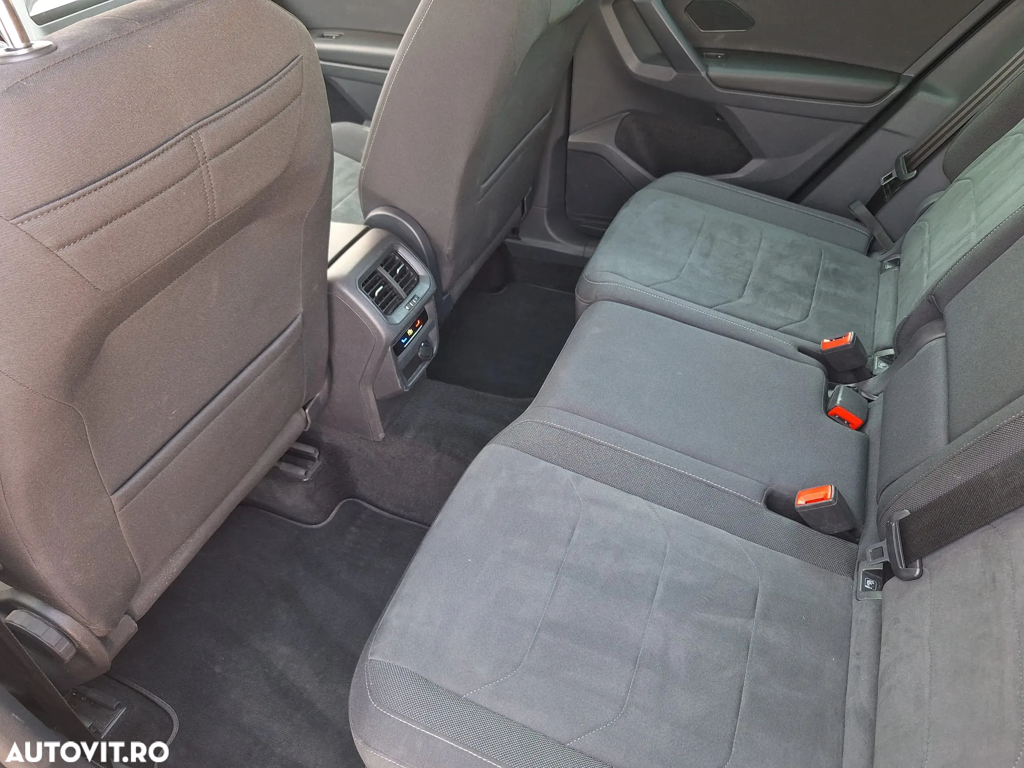 Volkswagen Tiguan 2.0 TDI SCR 4MOTION DSG Elegance - 14