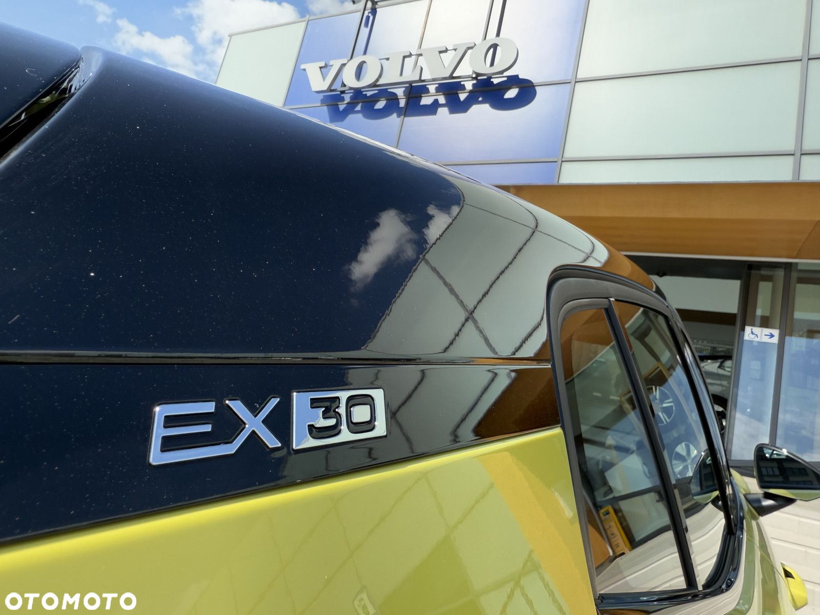 Volvo EX30 - 11