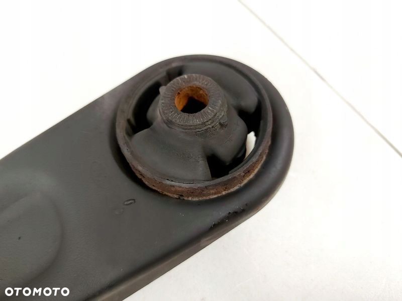 KIA CEED II 2 1.6 CRDI WAHACZ PRAWY PRZÓD - 2