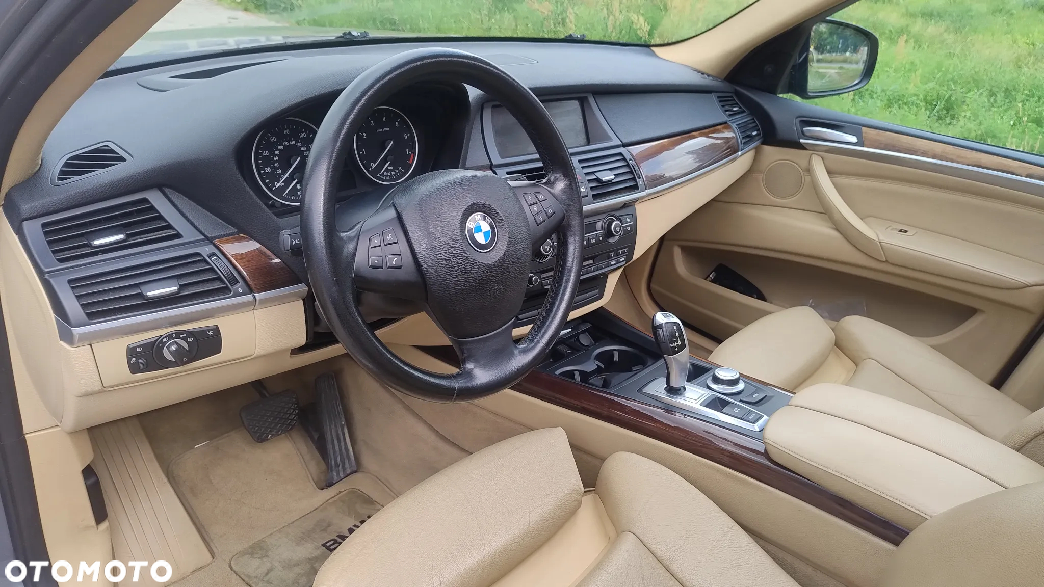 BMW X5 3.0si xDrive - 36
