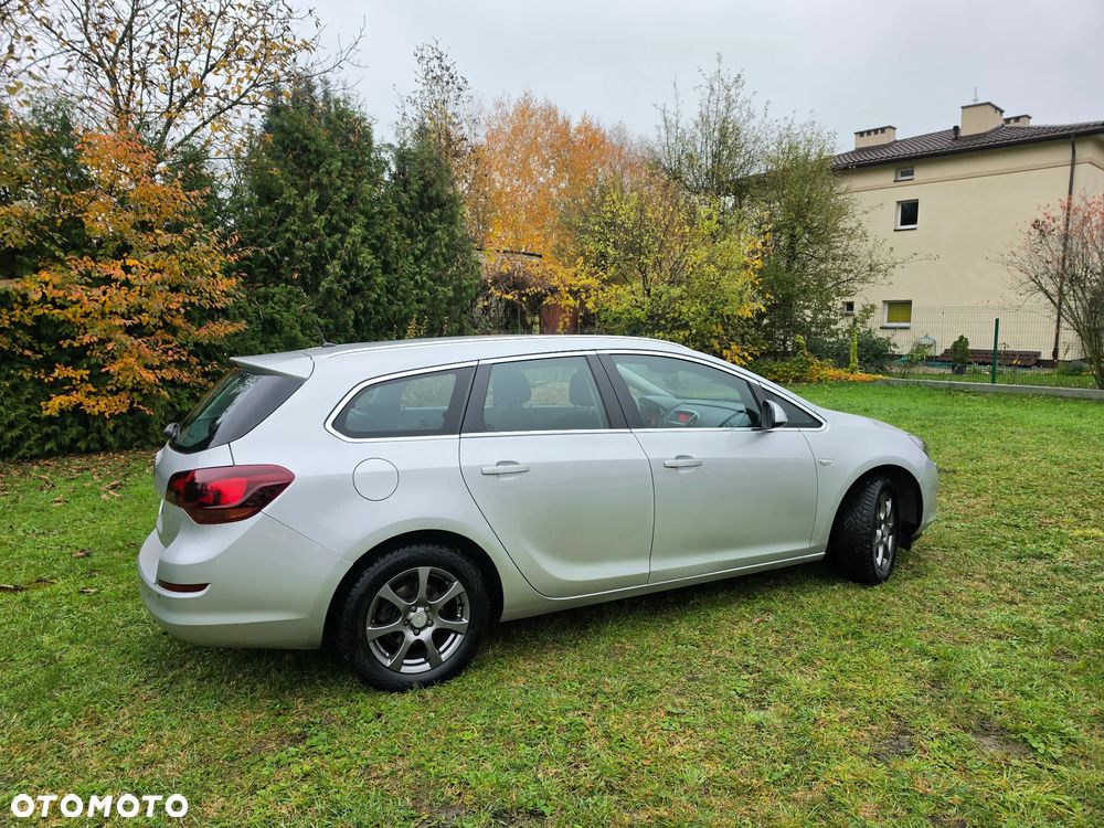 Opel Astra 1.4 Turbo Innovation - 13