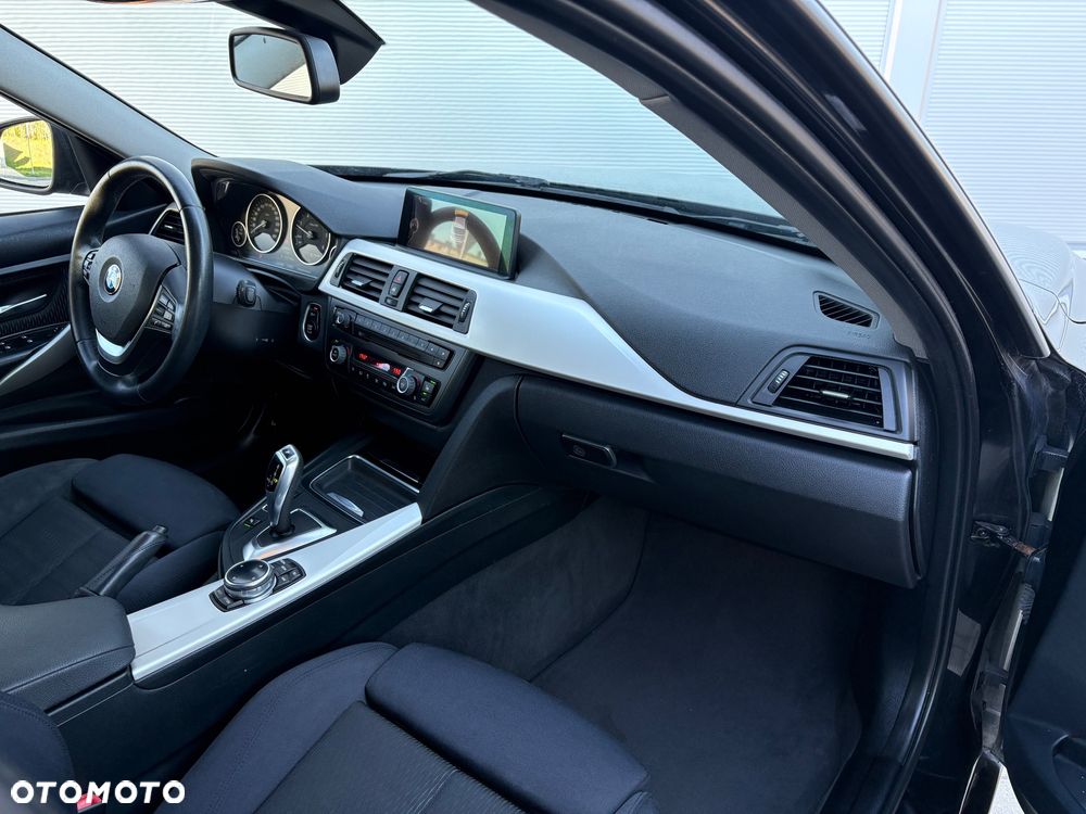 BMW Seria 3 320d Efficient Dynamics Edition Blue Perf Sport Line - 11