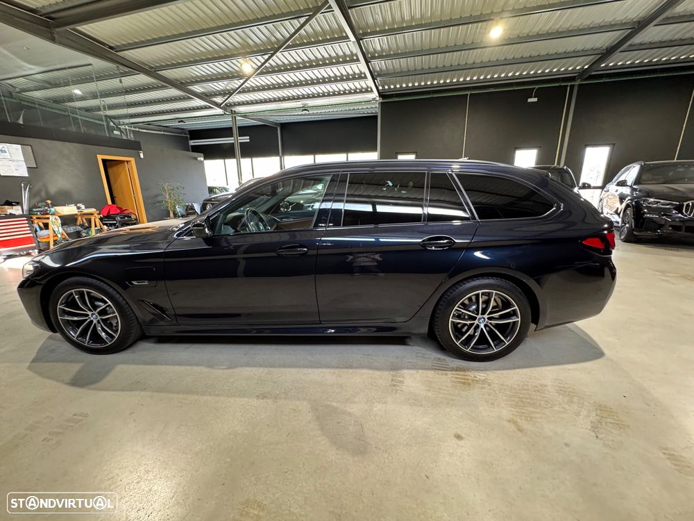 BMW 530 e Pack Desportivo M - 8