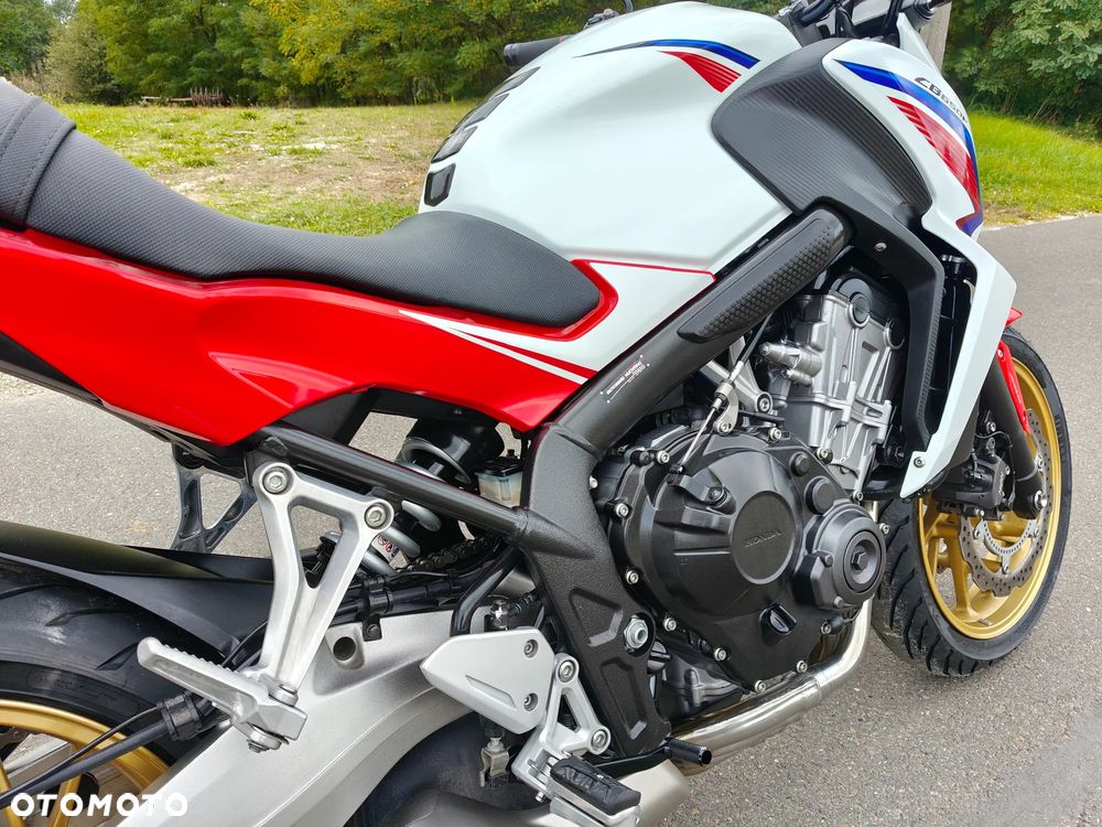Honda CB - 22