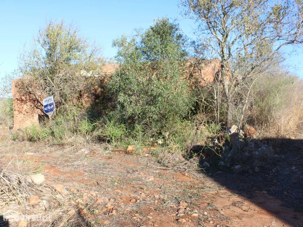 Terreno com ruína no Barrocal Algarvio, São Bartolomeu de Messines - Grande imagem: 5/18