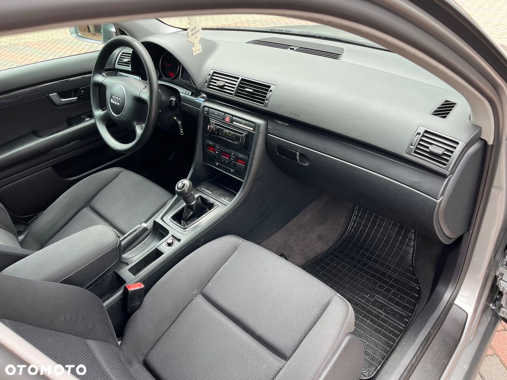 Audi A4 Avant - 14