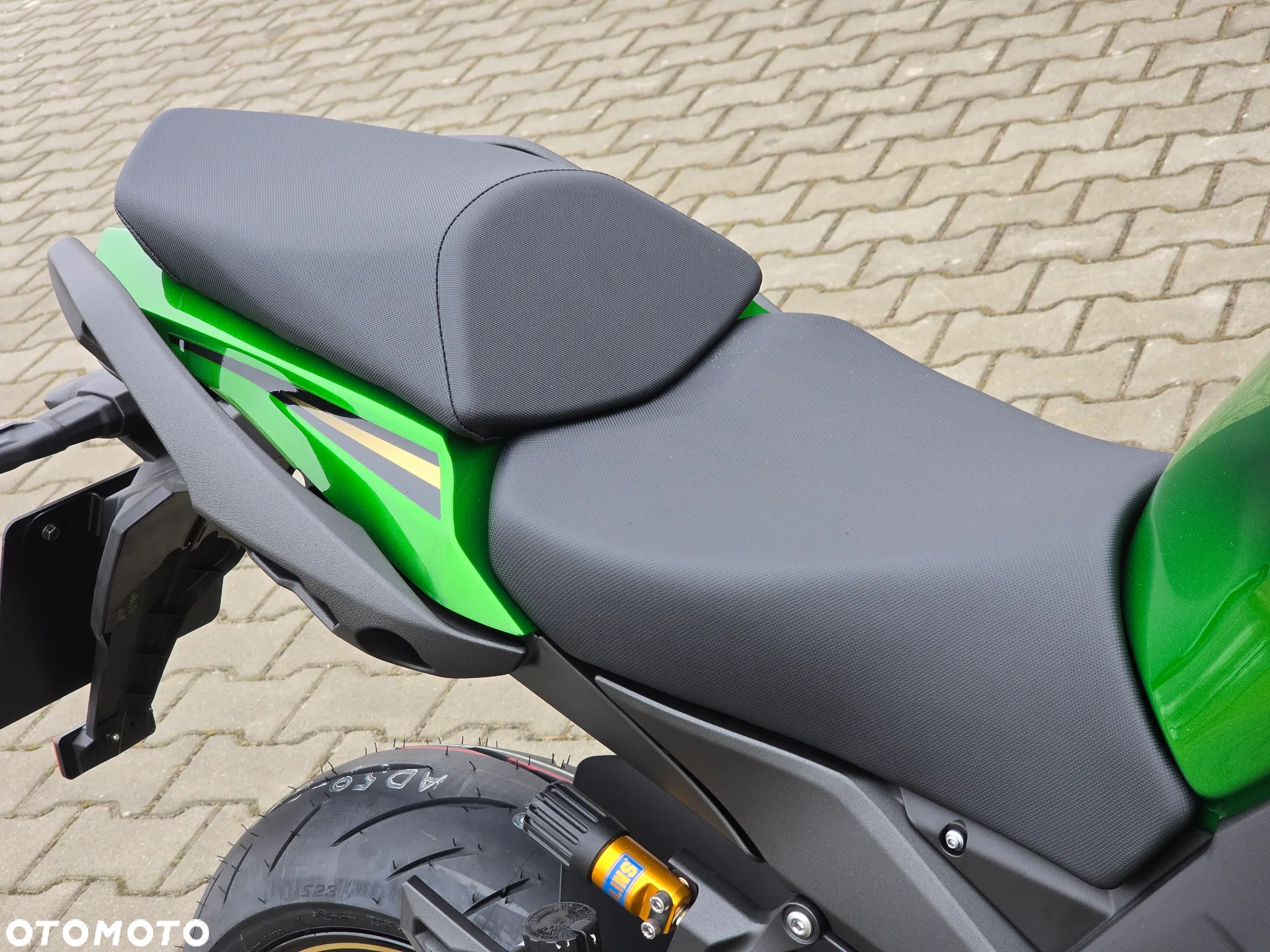Kawasaki Ninja 1000 SX - 12