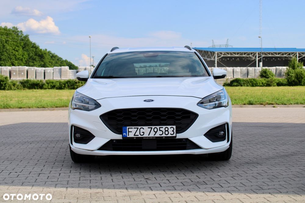 Ford Focus 2.0 EcoBlue STart-Stopp-System ST-LINE - 2