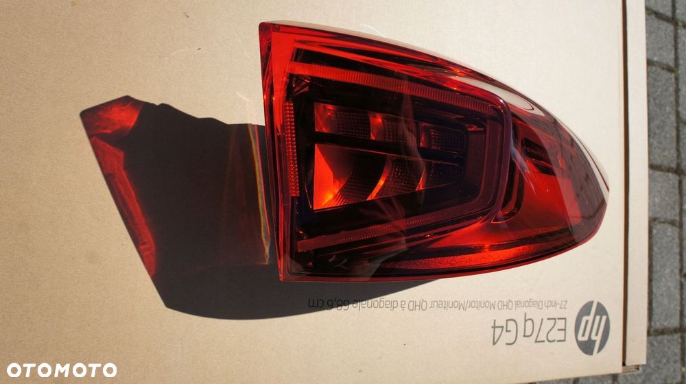 TYLNA PRAWA LAMPA CUPRA FORMENTOR LED - 2