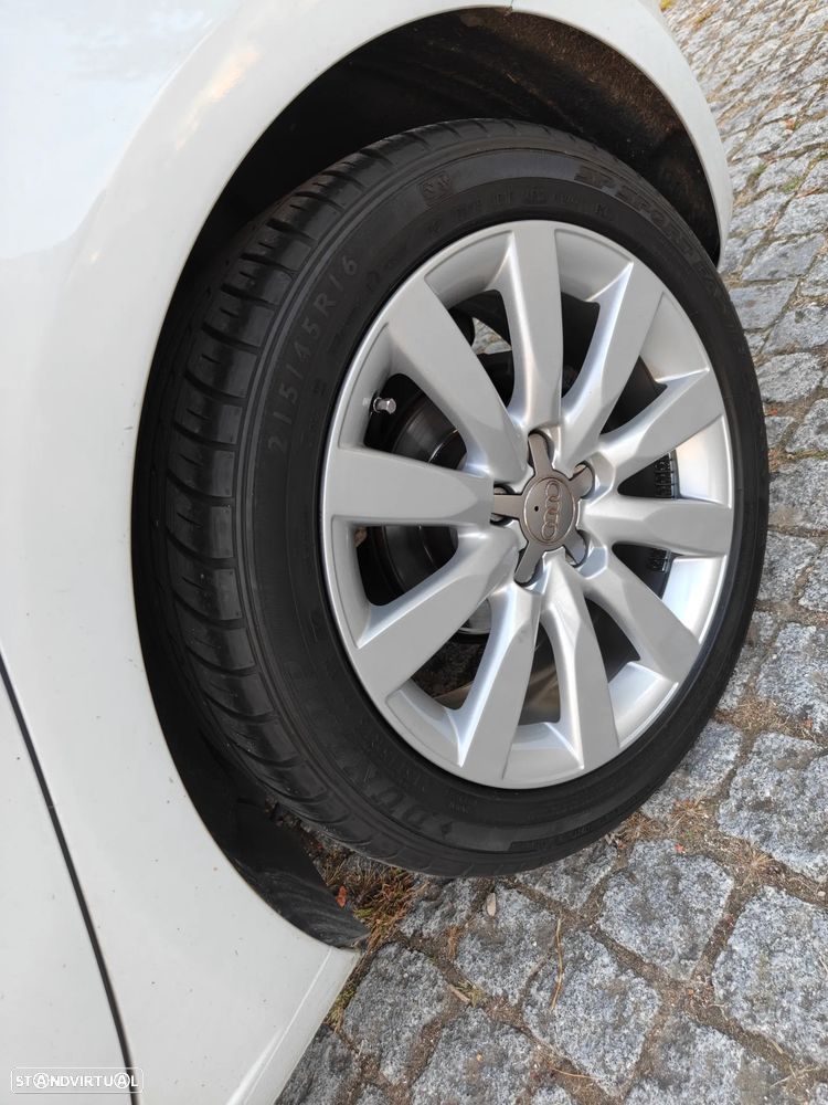 Audi A1 Sportback 1.6 TDI S-line - 10