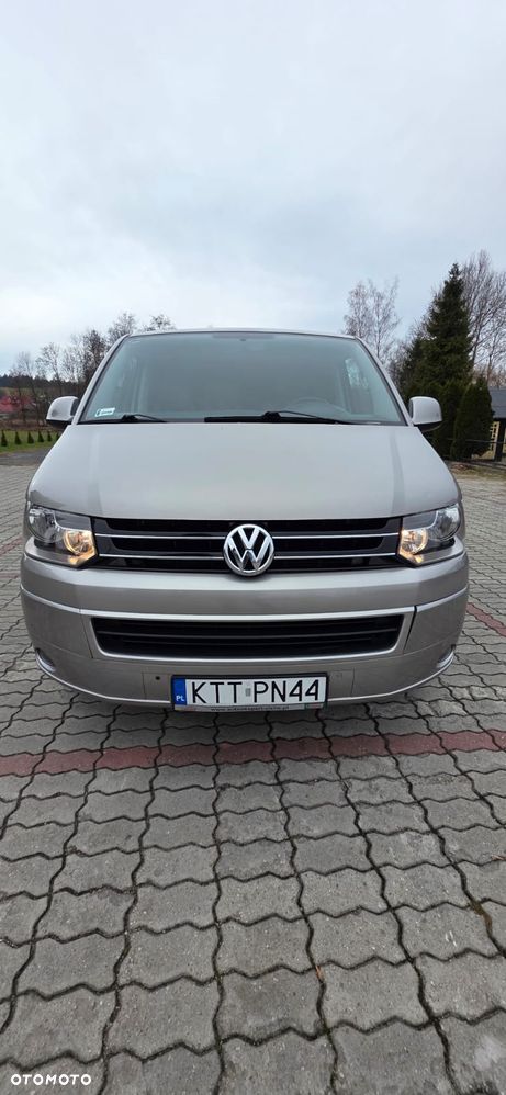 Volkswagen Caravelle - 3