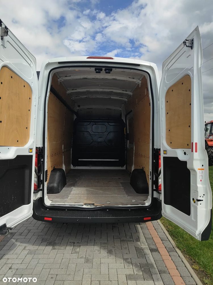 Ford Transit - 10