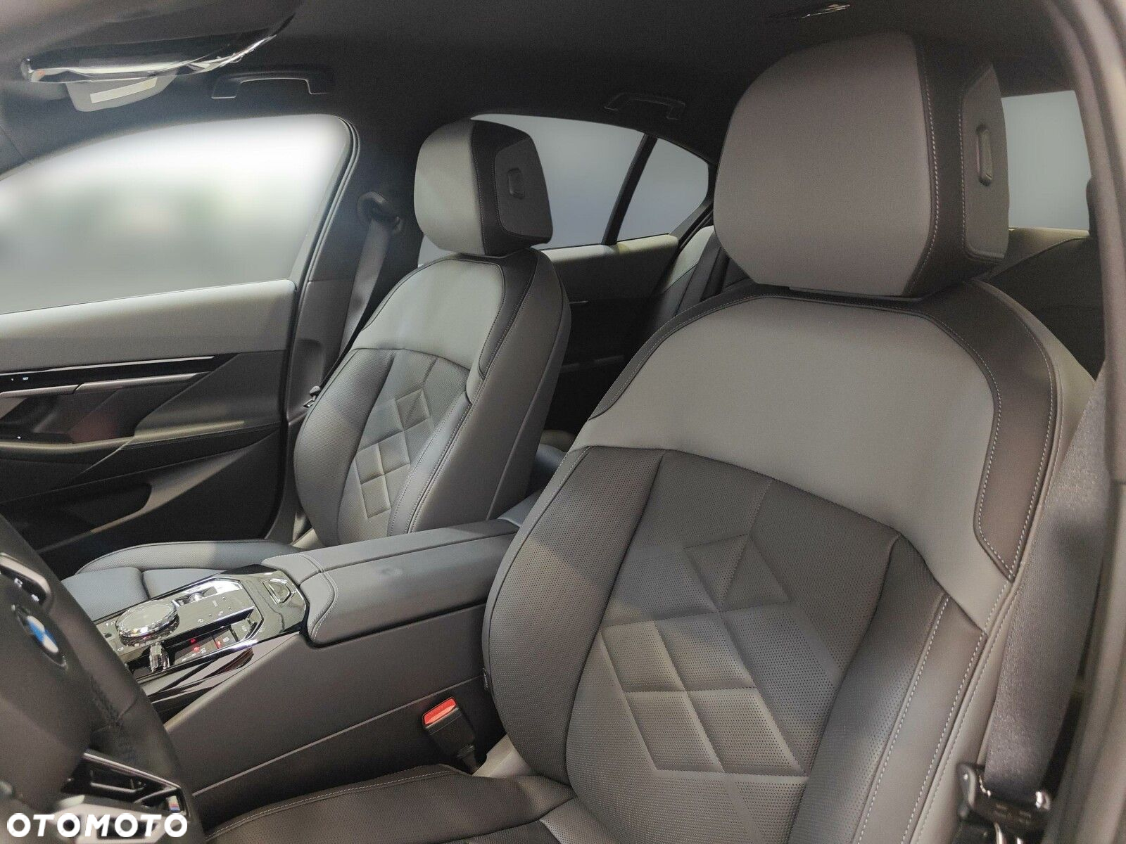 BMW Seria 5 - 12