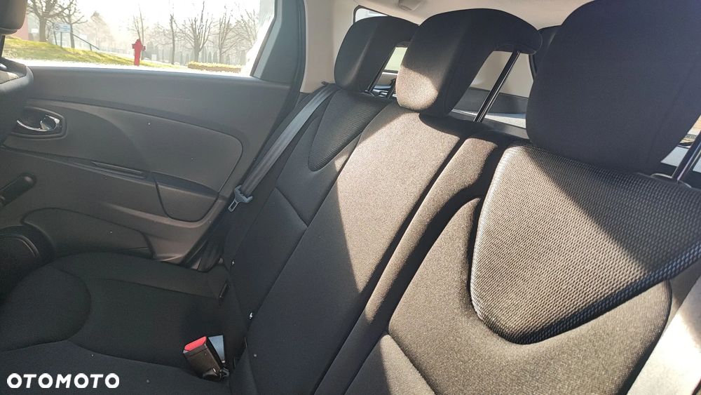 Renault Clio TCe 90 Luxe - 19