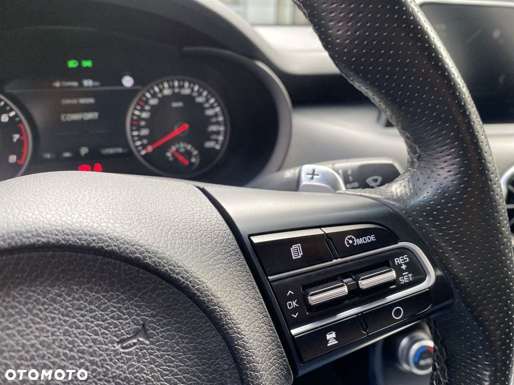 Kia Stinger - 27