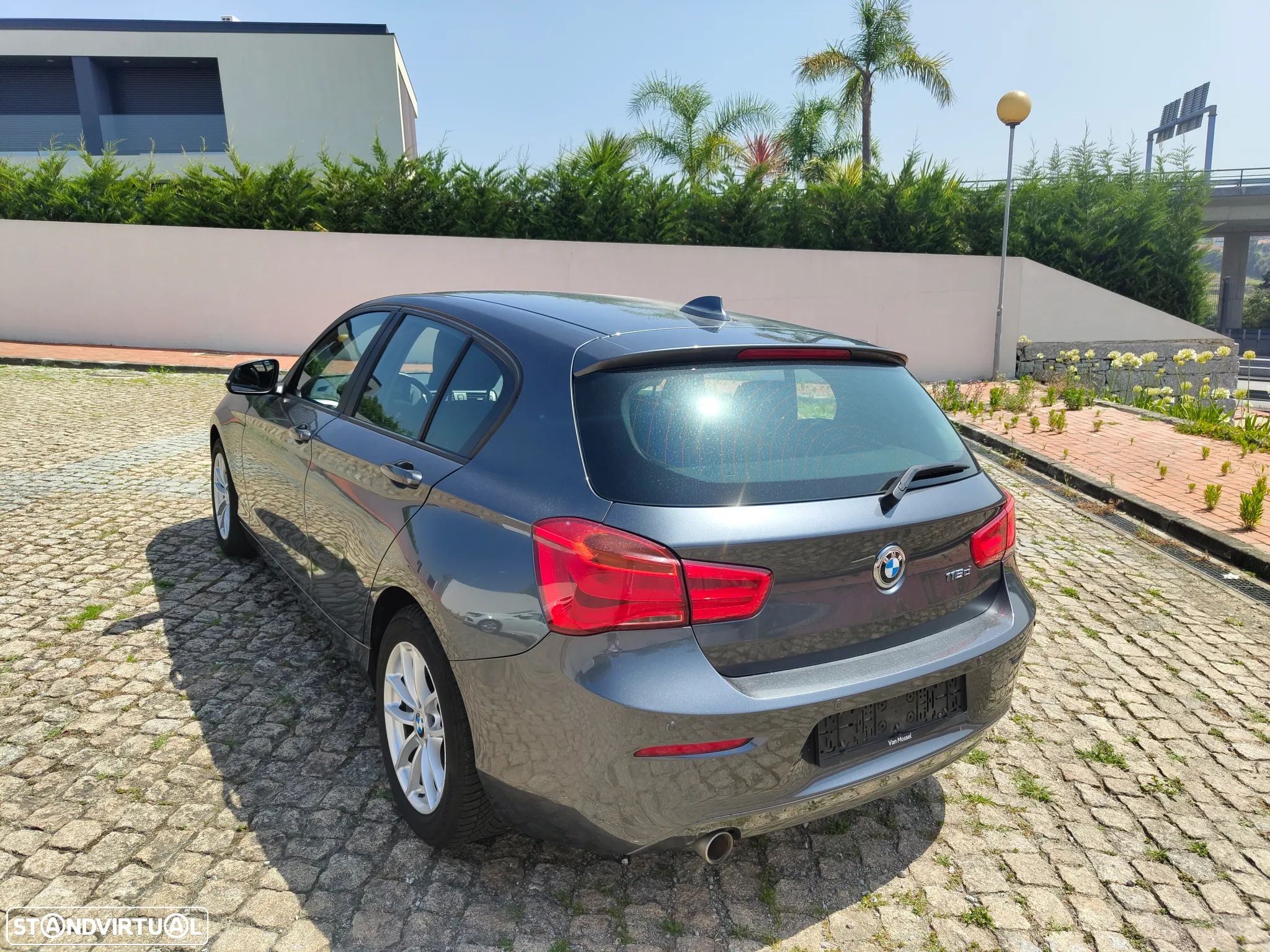 BMW 116 d EfficientDynamics - 7