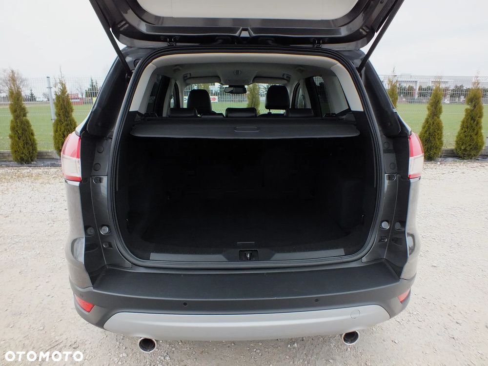 Ford Kuga 2.0 TDCi FWD Titanium - 16