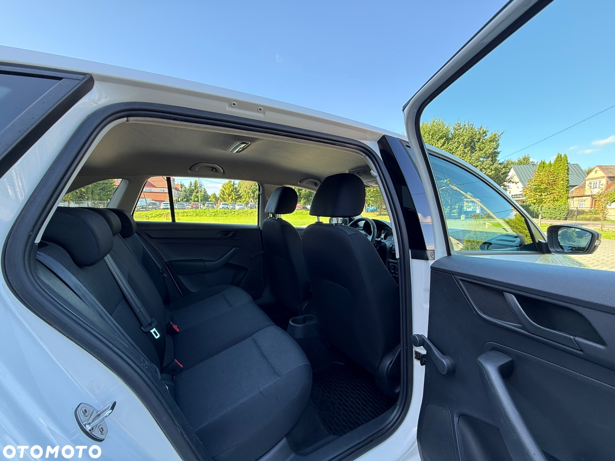 Skoda RAPID 1.6 TDI DPF Ambition - 26